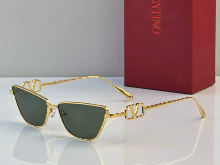Picture of Valentino Sunglasses _SKUfw65043862fw